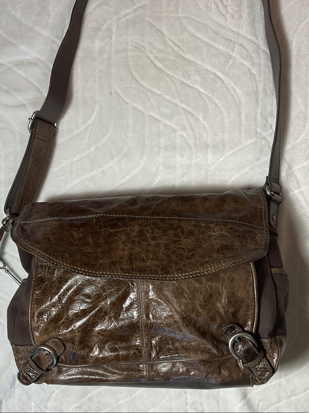VINTAGE FOSSIL Brown Leather Crossbody Messenger Bag